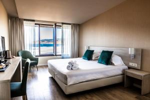 Guincho Room with Sea View room in Estalagem Muchaxo Hotel
