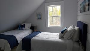 Cozy Harbour House