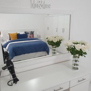 Durban Overport Halaal Accommodation 3V "No Alcohol, Strictly Halaal, No Parties, No Noise, Luxury Apartment, Self Catering "300m from Musjid Al Hilaal"