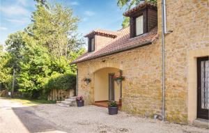 2 Bedroom Lovely Home In Vitrac