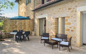 Maisons de vacances Beautiful home in Vitrac with WiFi and 2 Bedrooms : photos des chambres