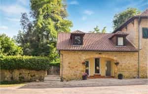 2 Bedroom Lovely Home In Vitrac