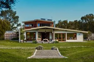 Kanuka Terrace - Luxury Strawbale House - Hapuku