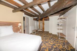 Hotels Logis HOTEL DU PARC : photos des chambres