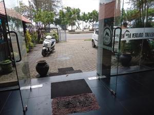 New Golden Bay Resort Weligama