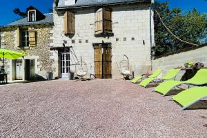 B&B / Chambres d'hotes The Ronsardienne Suite in a charming mansion at the gates of Tours : photos des chambres