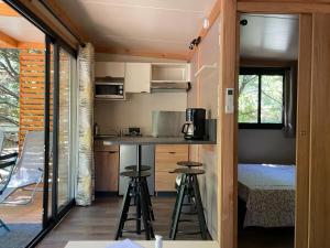 Campings Les Chalets de Labeaume : Chalet Supérieur