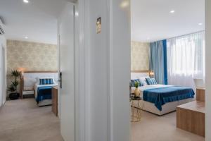 Family Room with City View  room in Hotel Corner