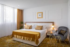 Comfort Double or Twin Room room in Hotel Corner