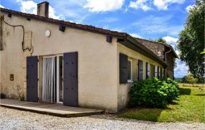 Maisons de vacances Amazing home in Laruscade with WiFi and 3 Bedrooms : photos des chambres