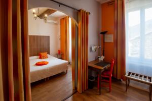 Hotels Logis Auberge De Tavel : photos des chambres