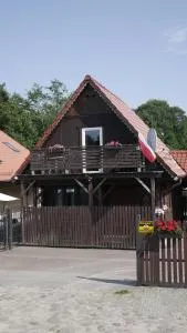 Agroturystyka FIFI Domek drewniany z 2 sypialniami - Karszewo