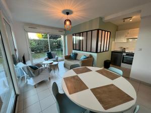 Appartements Appartement plage restaurant et parking privatif : photos des chambres