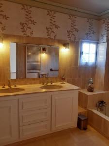 Maisons de vacances CLOS PAGNY : photos des chambres