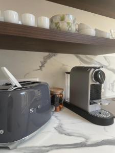 Appart POP 1 Centre ville calme avec parking public