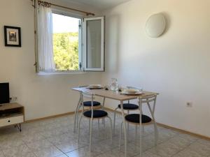 Solenta - Sunny & Bright Apartment near Beach w Self CheckIN