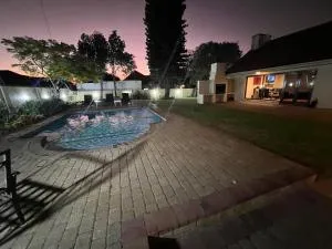 VERO guest house - Plattekloof