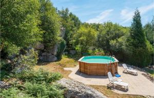 Maisons de vacances Awesome Home In St,clement Rancoudray With Internet, Private Swimming Pool And Outdoor Swimming Pool : photos des chambres