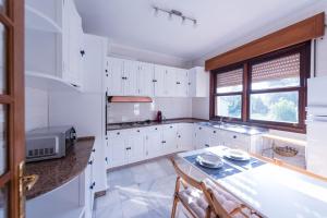 Luminoso apartamento reformado en villa termal