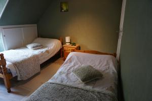 B&B / Chambres d'hotes Le Petit Chaton : Chambre Lits Jumeaux