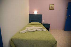 Studio (2-3 Adults) - Disability Access