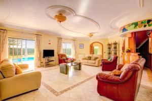 Villa Belo Horizonte by Villa Plus