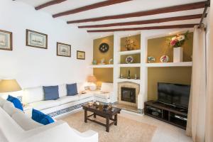 Villa Tupi by Villa Plus