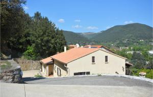 Maisons de vacances Stunning home in Les-Salles-du-Gardon with 3 Bedrooms and Outdoor swimming pool : photos des chambres
