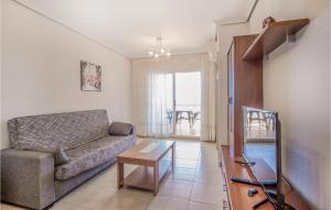 Awesome Apartment In La Torre De La Sal