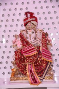 Hotel Ekta International !! 300 Mts From BABA BAIDYANATH DHAM TEMPLE !!