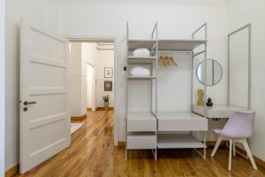 Incomparable Plakas Luxury Apt Private Pool