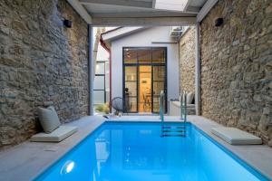 Superior Apartment room in Incomparable Plaka's Luxury Apt Private Pool