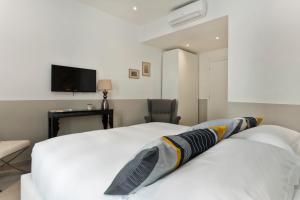 Aeterna Rooms Collection GuestHouse