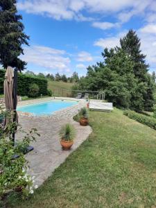 B&B / Chambres d'hotes Chambres d'hotes Le Moulin Juste Ambierle - Loire : photos des chambres