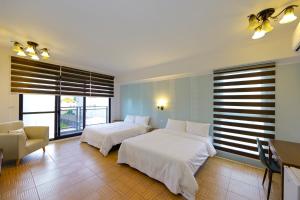 Phòng 4 Người (Quadruple Room)
