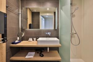 Logis Hôtel & Spa Déjeunez Sous LArbre