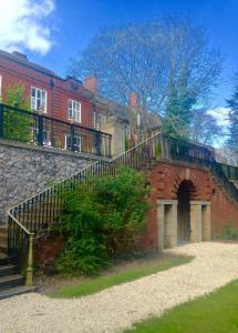 Southcrest Manor Hotel, Best Western Signature Collection