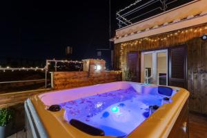 VIVILO ROMA TREVI - LUXURY EXPERIENCE - PRIVATE JACUZZI on TERRACE - INSANE VIEW