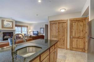 Jackpine Lodge 2 Bedroom Condo