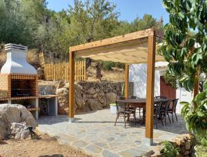 Casa rural Can Rotes con jardin y barbacoa