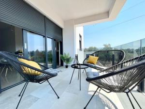 J&N Hills Residence with swimming pool