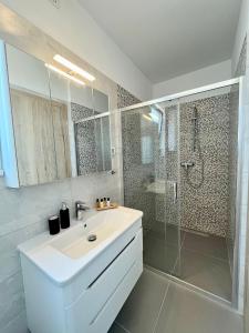 J&N Hills Residence with swimming pool