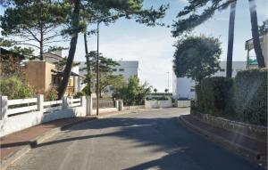 Appartements Beautiful apartment in Royan with 1 Bedrooms : photos des chambres