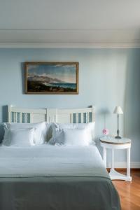 Suite with Sea View room in Villa Della Pergola
