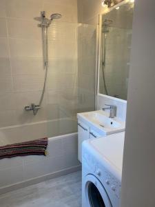 Superbe appartement climatisé avec parking privé