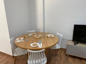 Almansa Flat 14
