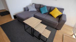 Spacieux appartement avec Balcons, 4 chambres, espace & confort, Centre Gare