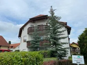 Ferienwohnungen Saale-Unstrut - Crölpa