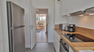 Spacieux appartement avec Balcons, 4 chambres, espace & confort, Centre Gare