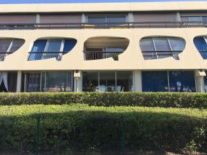 Sol-y-Days Escale Port, Agréable studio au RDC, résidence avec piscine entre la plage nord et Port Camargue